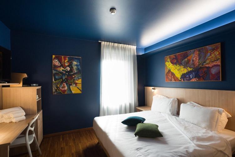 אודינה Albergo Residenza Al Teatro מראה חיצוני תמונה